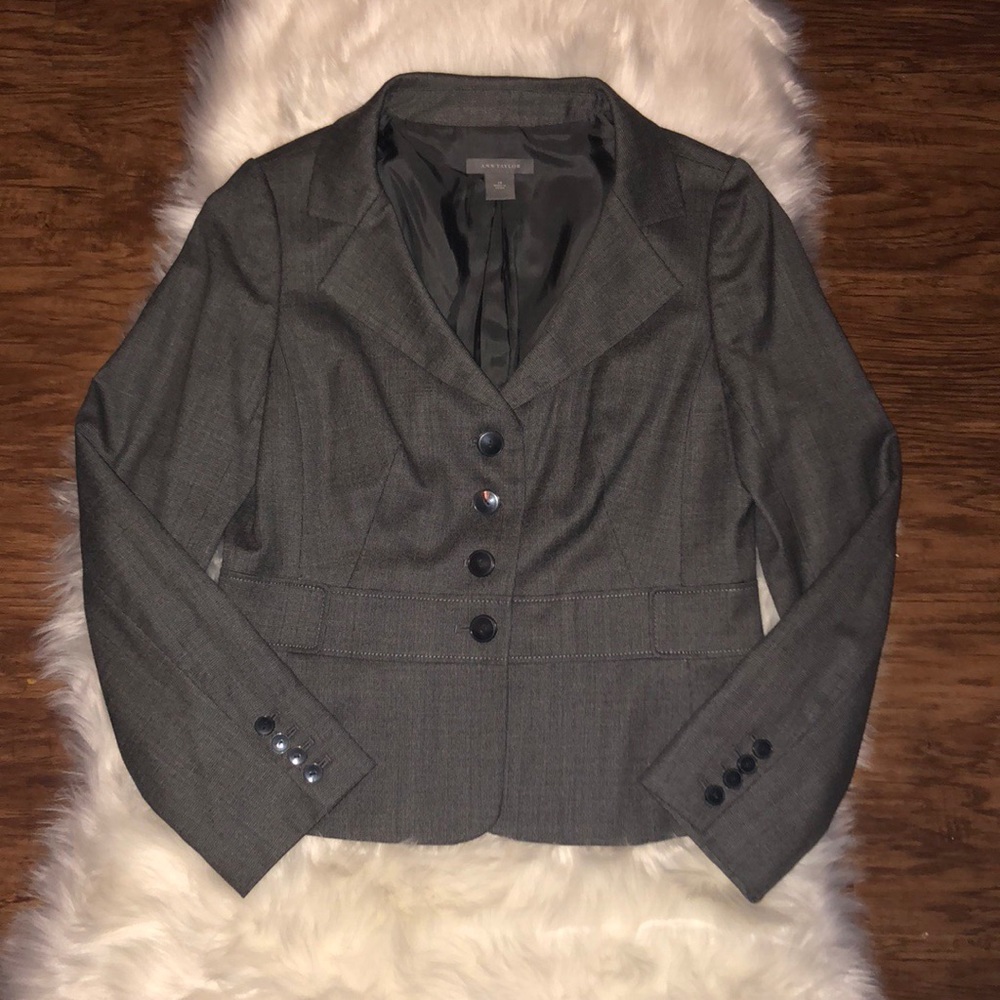 EUC Ann Taylor Blazer